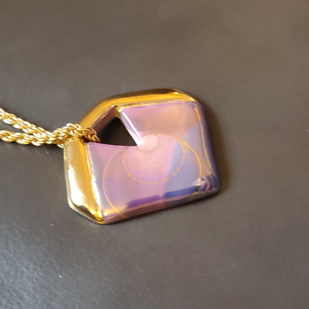 Vintage Gold Purple Blue Hand Painted Artist Signed Geometric Pendant Necklace - Picture 3 of 12